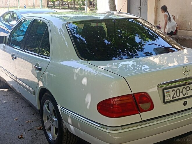 Mercedes E 200 1997, 300,000 km - 2.0 l - Gəncə
