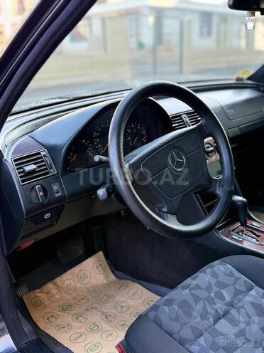 Mercedes C 220 d 2000, 353,214 km - 2.2 l - Sumqayıt