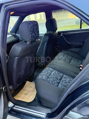 Mercedes C 220 d 2000, 353,214 km - 2.2 l - Sumqayıt