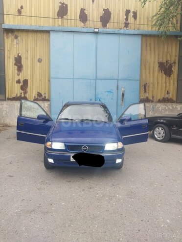 Opel Astra 1997, 200,000 km - 1.8 l - Bakı