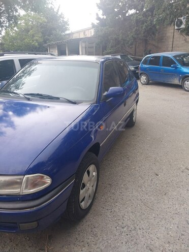 Opel Astra 1997, 200,000 km - 1.8 l - Bakı