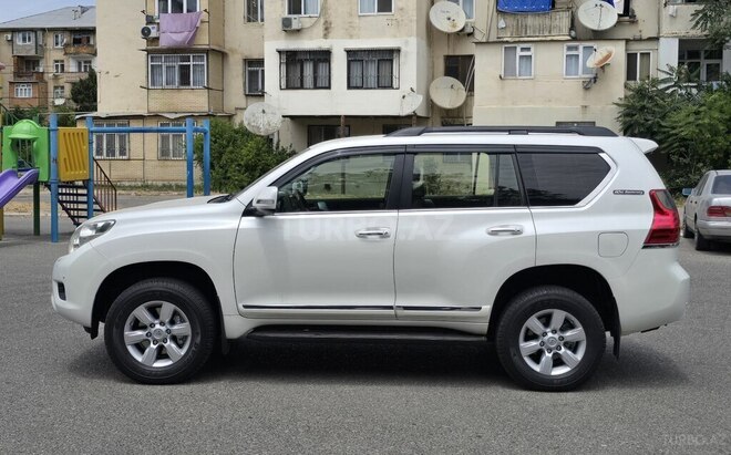 Toyota Land Cruiser Prado 2012, 143,200 km - 2.7 l - Bakı