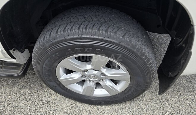 Toyota Land Cruiser Prado 2012, 143,200 km - 2.7 l - Bakı