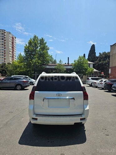 Toyota Land Cruiser Prado 2012, 220,000 km - 2.7 л - Bakı