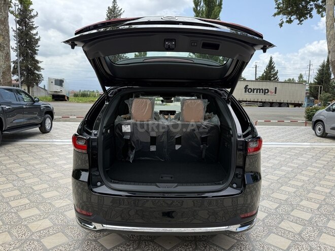 Mazda CX-90-17