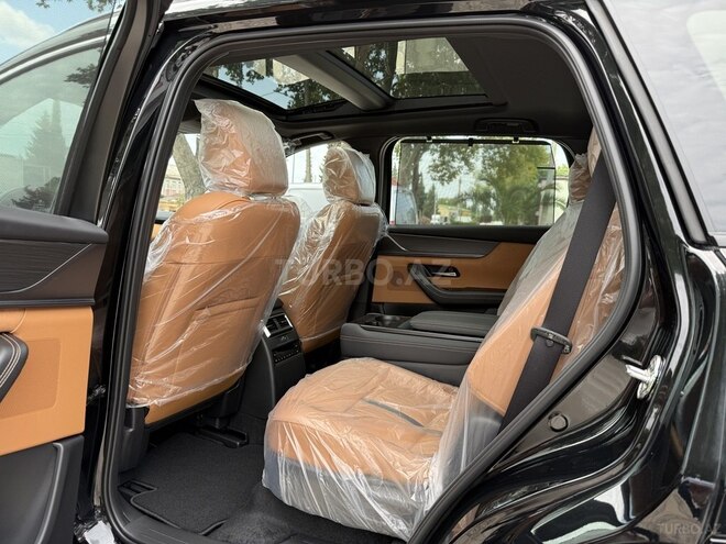 Mazda CX-90-12