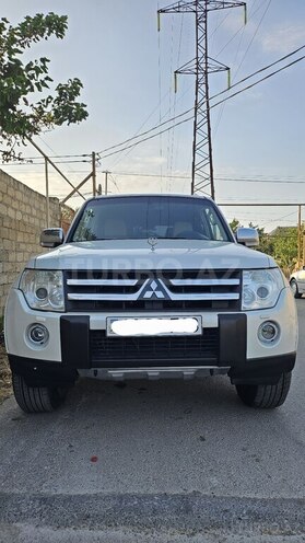 Mitsubishi Pajero-1