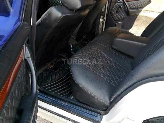 Mercedes E 220 1994, 356,000 km - 2.2 l - Bakı