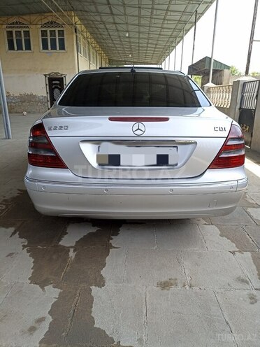 Mercedes E 220 d 2004, 465,092 km - 2.2 l - Neftçala
