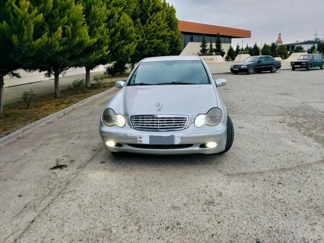 Mercedes C 240 2000, 320,000 km - 2.6 l - Xaçmaz