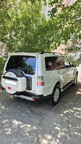 Mitsubishi Pajero 2009, 196,000 km - 3.0 l - Bakı