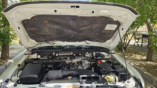 Mitsubishi Pajero 2009, 196,000 km - 3.0 l - Bakı