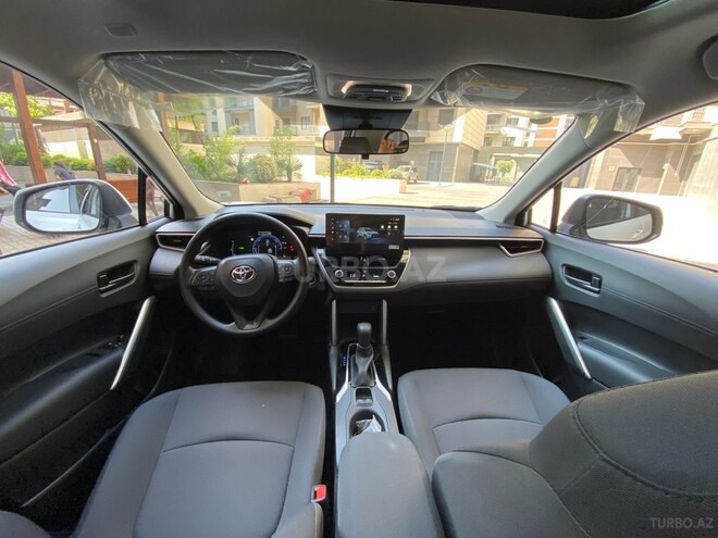 Toyota Corolla Cross 2025, 0 km - 2.0 л - Bakı