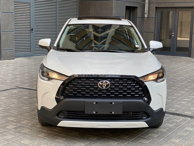 Toyota Corolla Cross 2025, 0 km - 2.0 л - Bakı