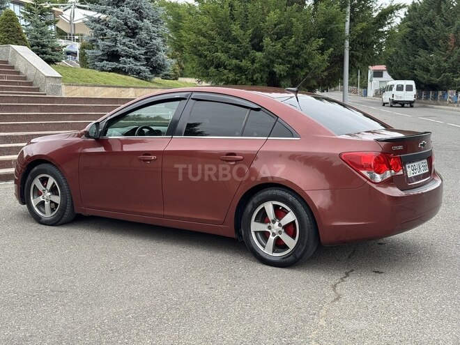 Chevrolet Cruze 2013, 323,754 km - 1.4 l - Qusar