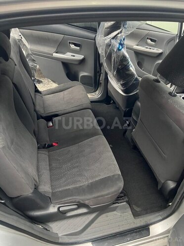 Toyota Prius V 2014, 327,131 km - 1.8 л - Bakı