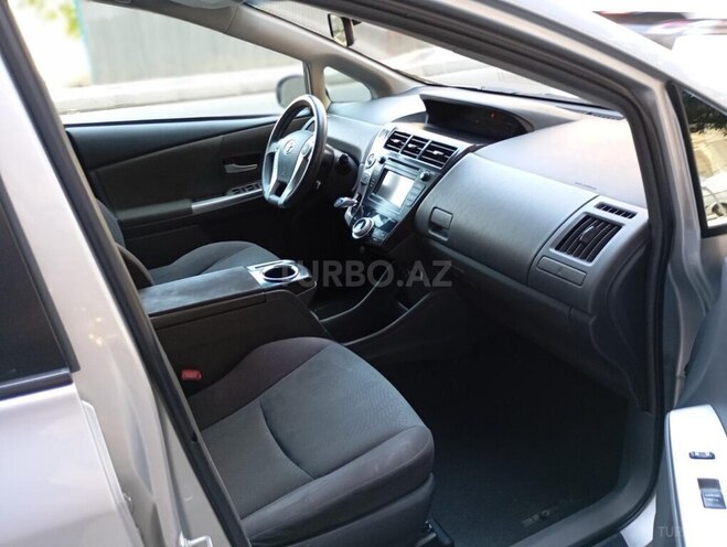 Toyota Prius V 2014, 327,131 km - 1.8 л - Bakı