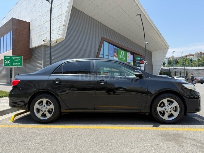Toyota Corolla 2013, 268,000 km - 1.6 l - Bakı