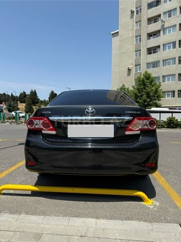 Toyota Corolla 2013, 268,000 km - 1.6 l - Bakı