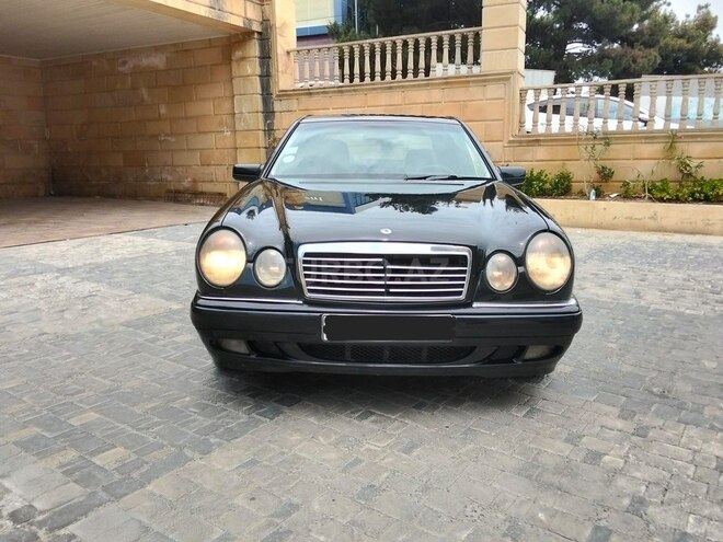 Mercedes E 240 1998, 207,000 km - 2.4 l - Bakı