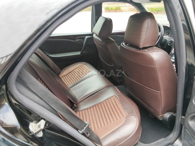 Mercedes E 240 1998, 207,000 km - 2.4 l - Bakı