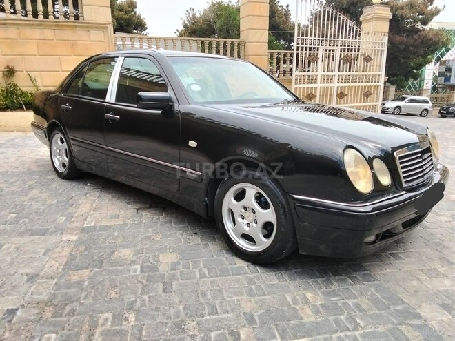Mercedes E 240 1998, 207,000 km - 2.4 l - Bakı