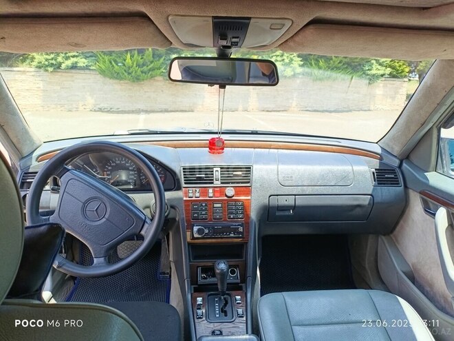 Mercedes C 220 1995, 460,000 km - 2.2 l - Astara