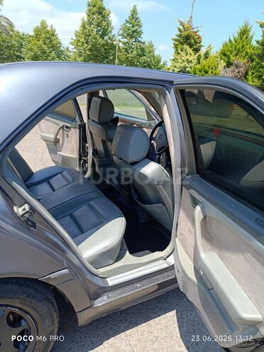 Mercedes C 220 1995, 460,000 km - 2.2 l - Astara