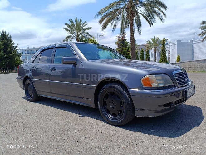 Mercedes C 220 1995, 460,000 km - 2.2 l - Astara