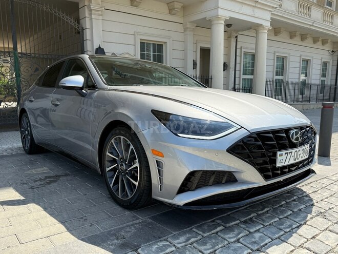 Hyundai Sonata-16