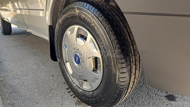 Ford Transit 2010, 243,146 km - 2.2 l - Bakı