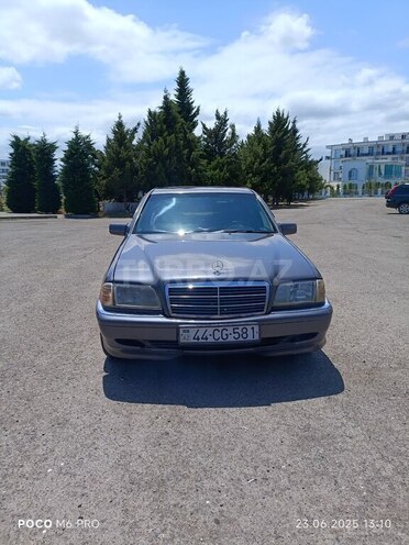 Mercedes C 220 1995, 460,000 km - 2.2 l - Astara