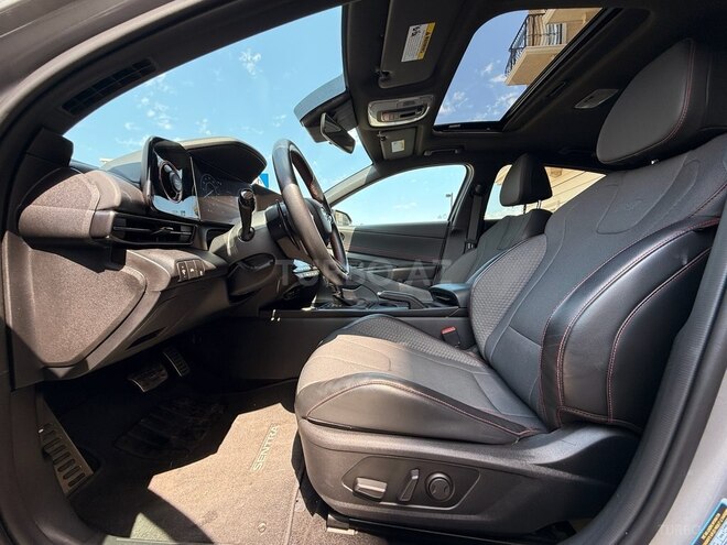 Hyundai Elantra N Line-4