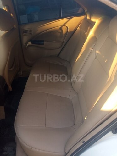 Nissan Sunny 2010, 220,000 km - 1.6 л - Bakı