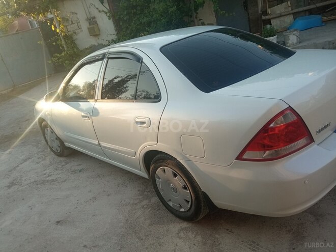 Nissan Sunny 2010, 220,000 km - 1.6 л - Bakı
