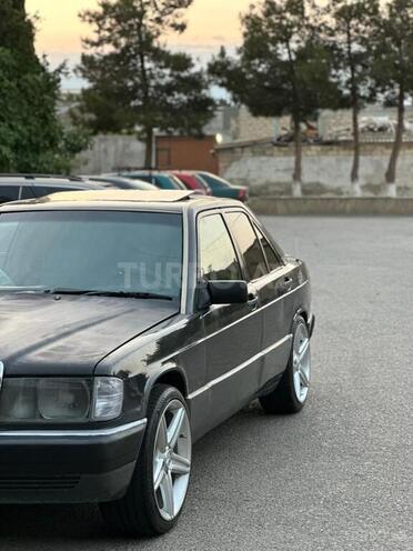 Mercedes 190 1990, 250,000 km - 2.0 l - Cəlilabad