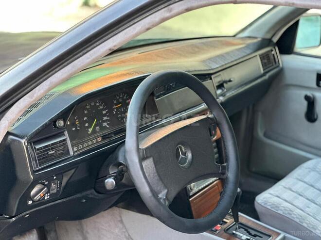 Mercedes 190 1990, 250,000 km - 2.0 l - Cəlilabad
