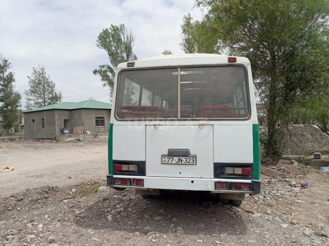 PAZ 32054 1998, 290,000 km - 4.3 l - 