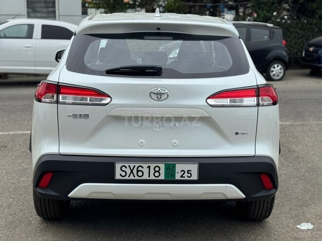 Toyota Corolla Cross-4