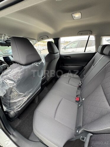Toyota Corolla Cross-10