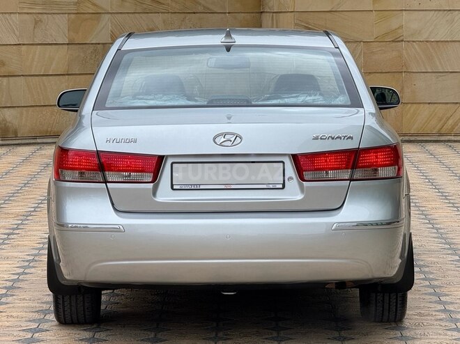 Hyundai Sonata-8