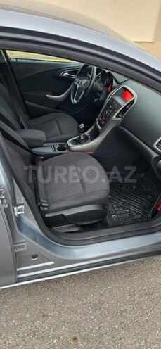 Opel Astra 2011, 315,000 km - 1.3 l - Bakı