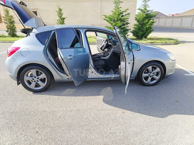Opel Astra 2011, 315,000 km - 1.3 l - Bakı