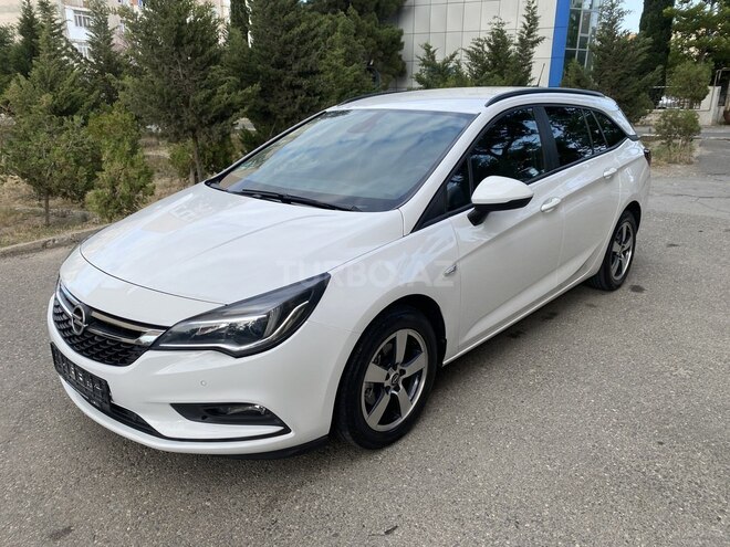 Opel Astra 2016, 218,550 km - 1.6 l - Bakı
