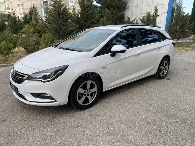 Opel Astra 2016, 218,550 km - 1.6 l - Bakı