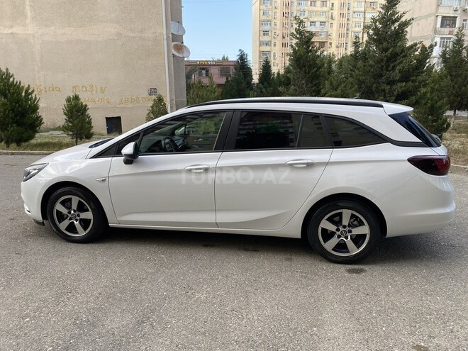 Opel Astra 2016, 218,550 km - 1.6 l - Bakı