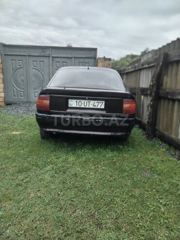 Opel Vectra 1992, 400,000 km - 2.0 l - Zaqatala