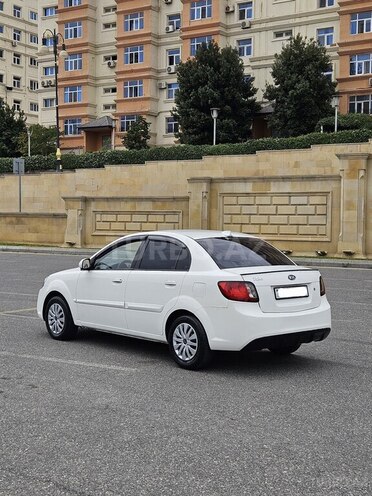 Kia Rio 2011, 289,000 km - 1.4 l - Bakı