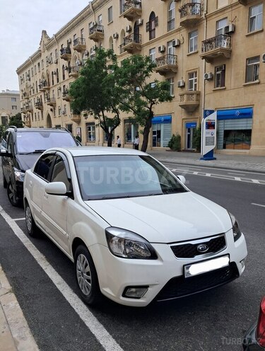 Kia Rio 2011, 289,000 km - 1.4 l - Bakı