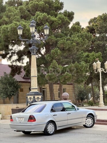 Mercedes C 200 1998, 236,235 km - 2.0 l - Bakı